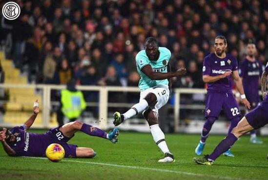  拉齐奥核心伤退，球队遭遇三轮不胜  